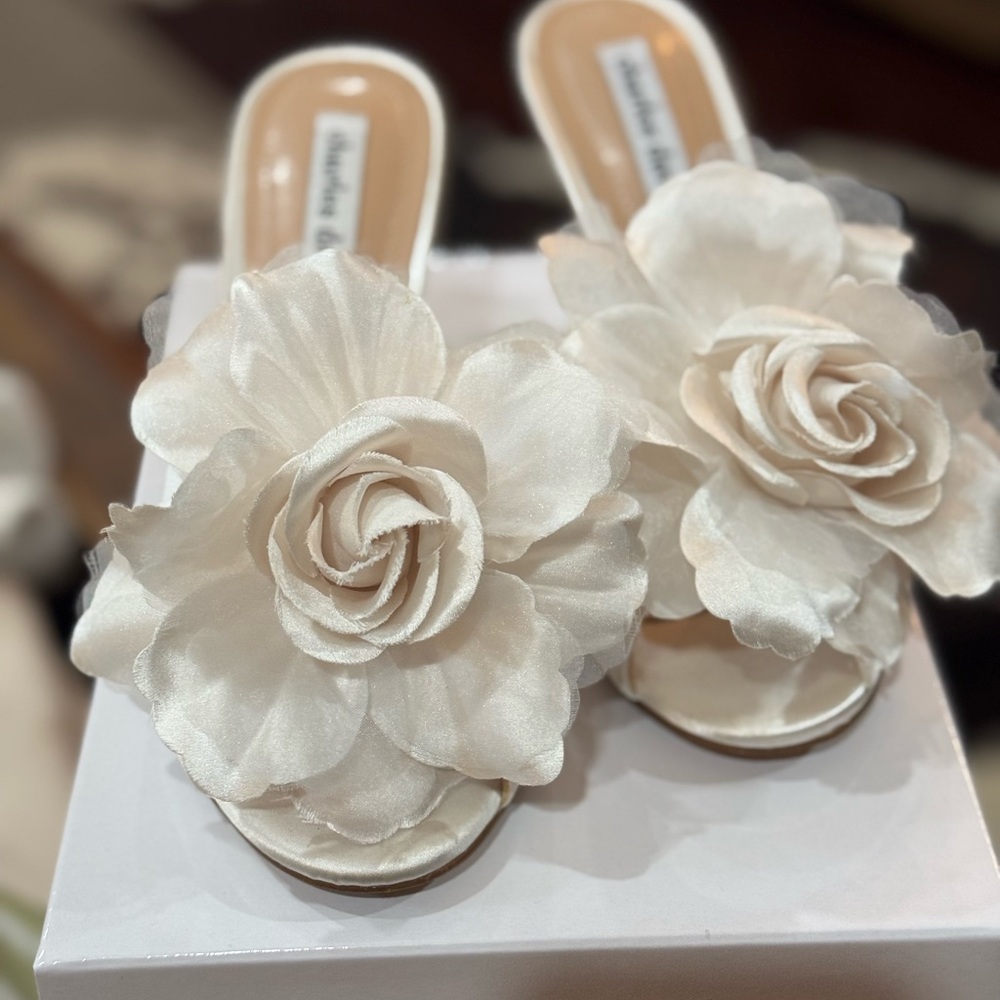 Elegant White Floral Women's Shoes